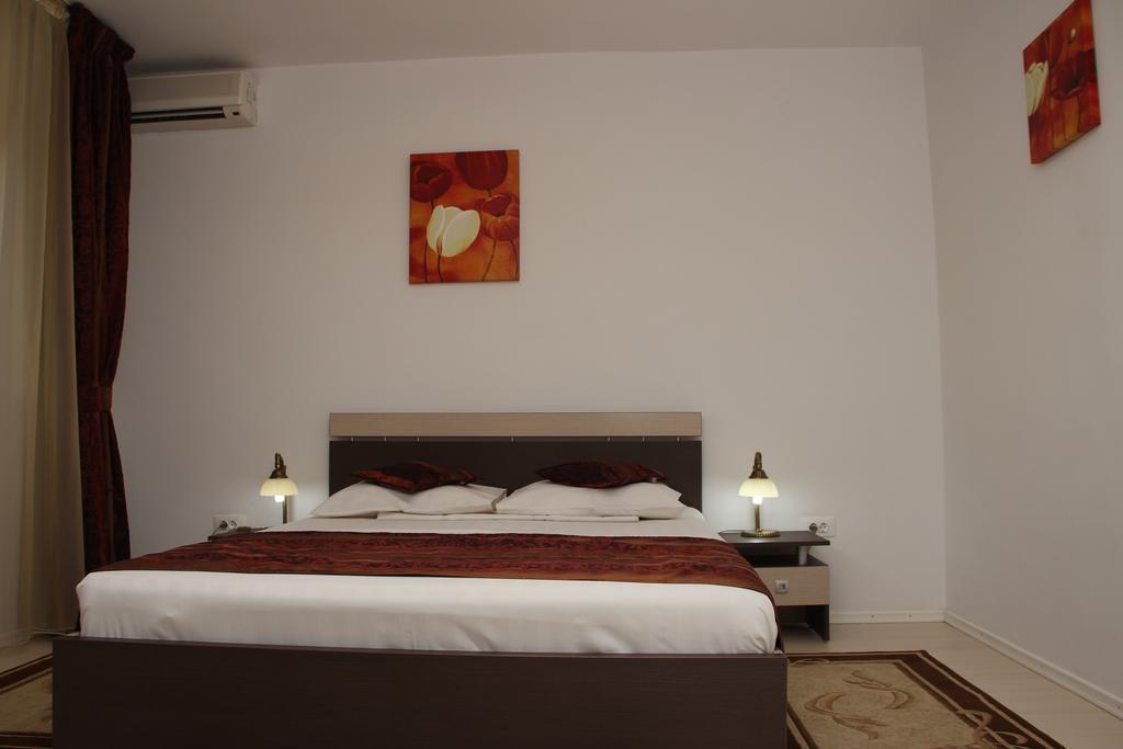 Hotel Royal 2 Urziceni Номер фото