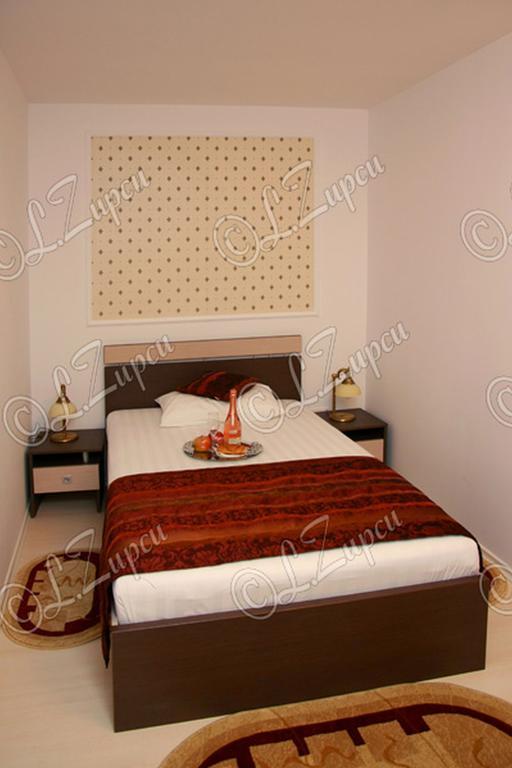 Hotel Royal 2 Urziceni Номер фото