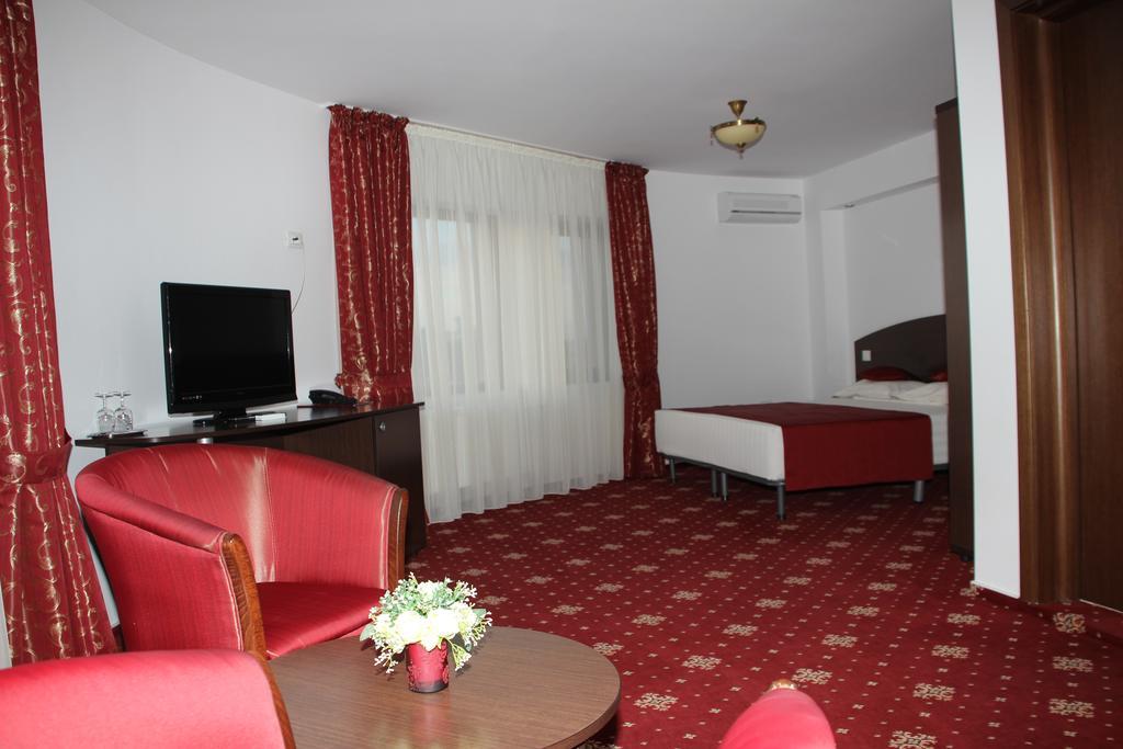 Hotel Royal 2 Urziceni Номер фото